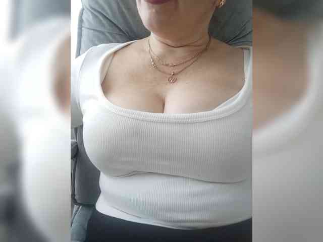 _Brionia_ webcam