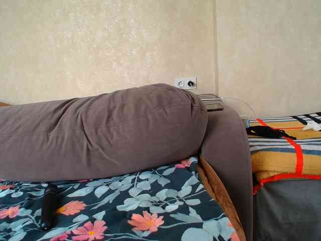_Brionia_ webcam