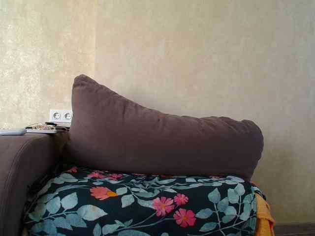_Brionia_ webcam