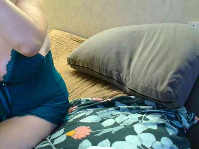 _Brionia_ webcam