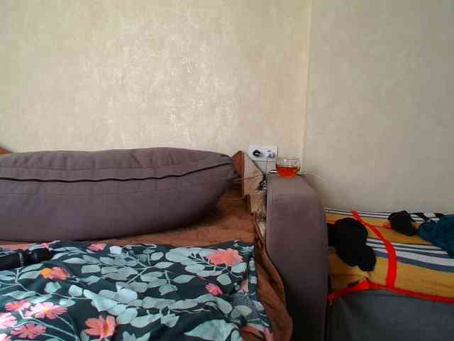_Brionia_ webcam
