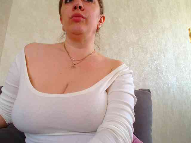 _Brionia_ webcam