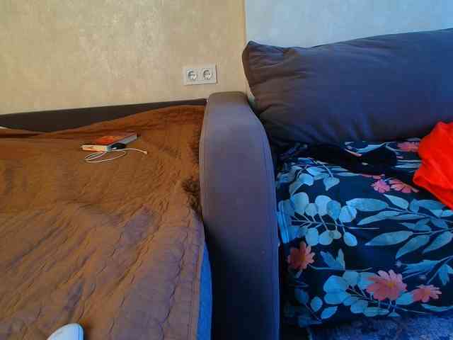 _Brionia_ webcam