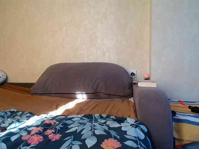 _Brionia_ webcam