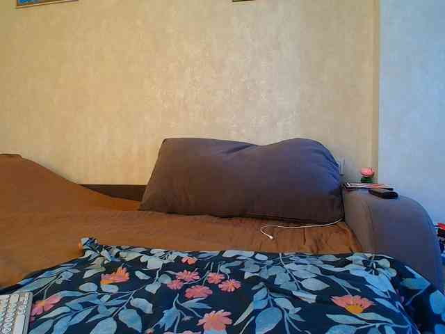 _Brionia_ webcam