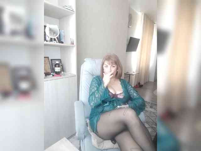 _Brionia_ webcam
