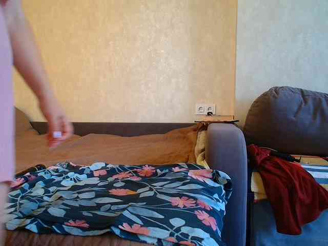 _Brionia_ webcam