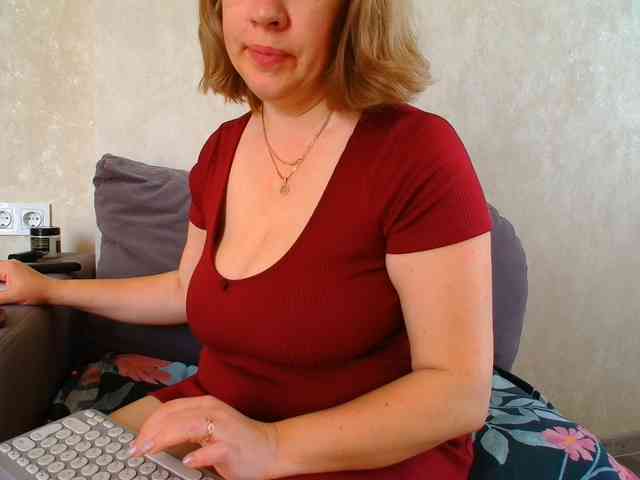 _Brionia_ webcam