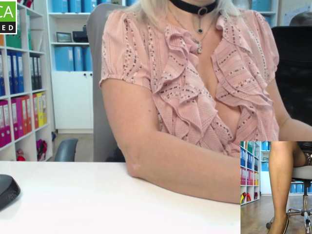 passionate_blonde