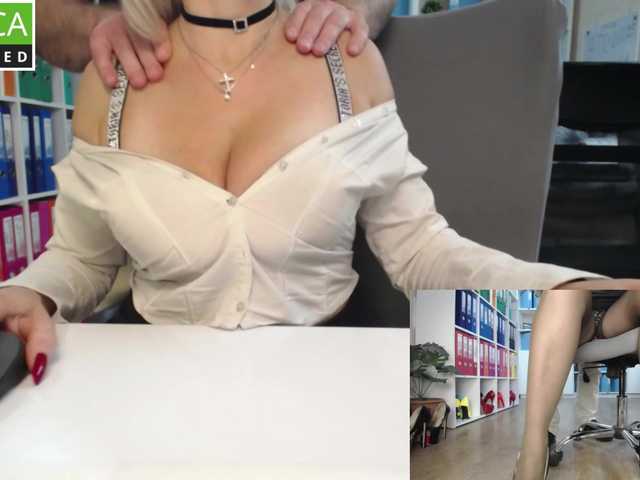 passionate_blonde