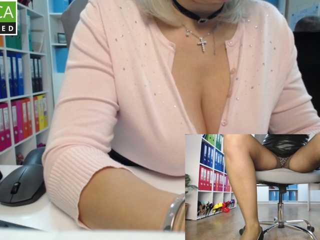 passionate_blonde live cam preview