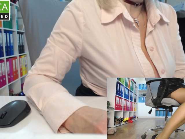 passionate_blonde