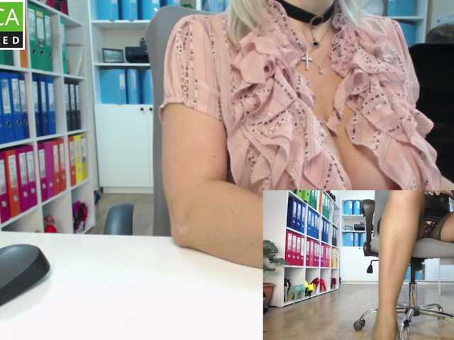 passionate_blonde