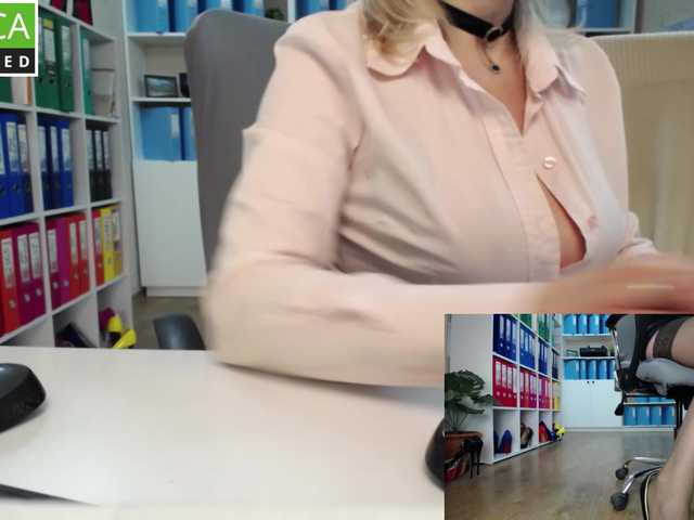 legsoffice's BongaCams show and profile