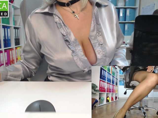 passionate_blonde