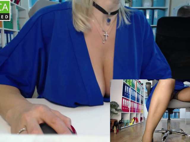legsoffice live cam on BongaCams