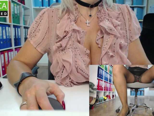 legsoffice live cam on BongaCams