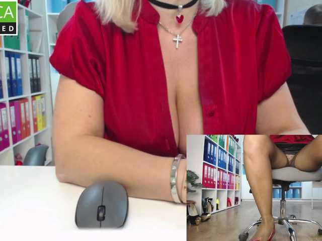 passionate_blonde