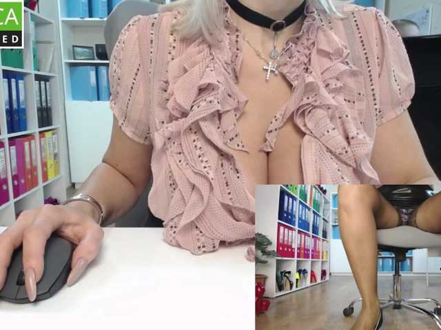 passionate_blonde