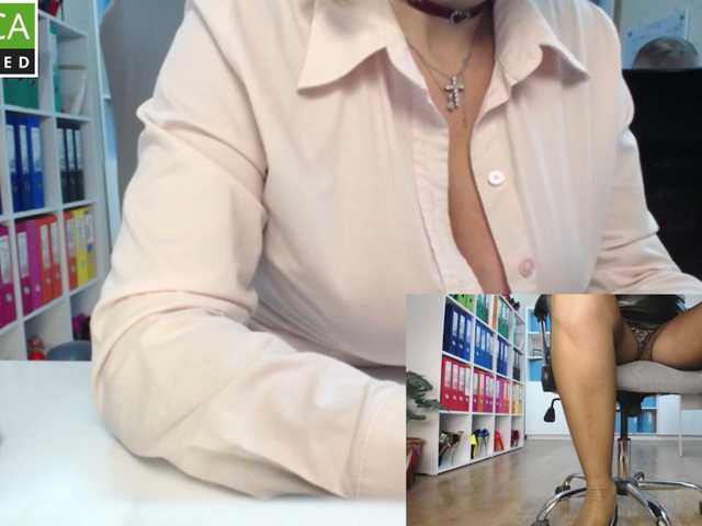 passionate_blonde