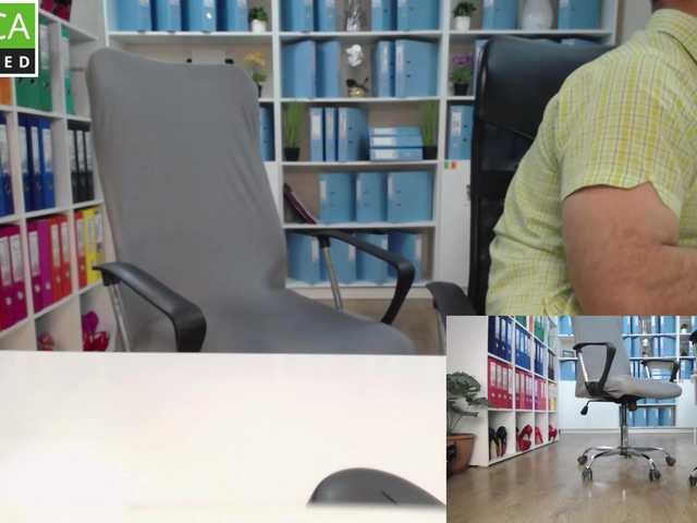legsoffice live cam on BongaCams