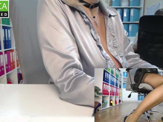 passionate_blonde