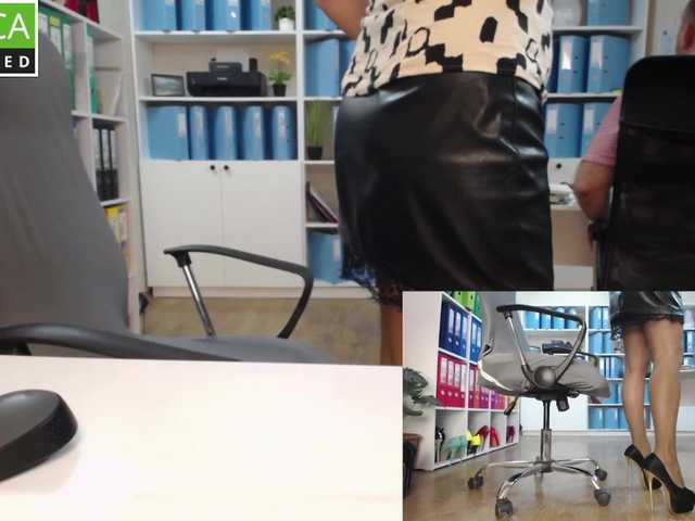 legsoffice live cam on BongaCams
