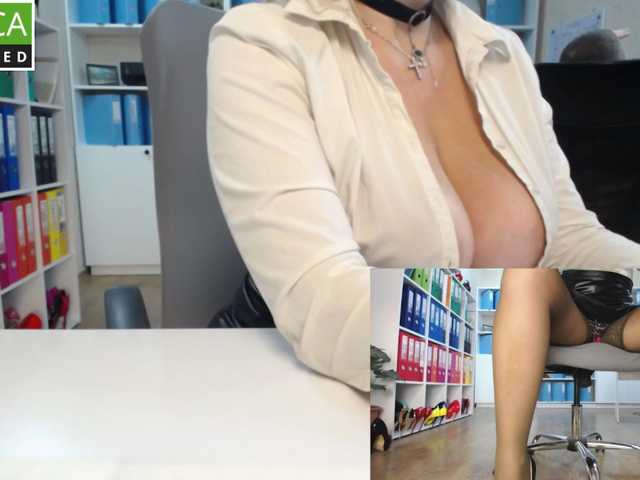 passionate_blonde