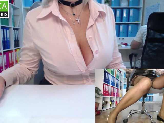 passionate_blonde