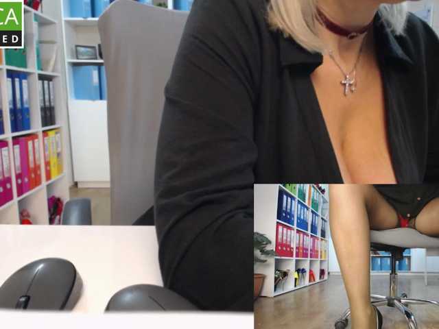 legsoffice live cam on BongaCams