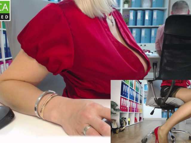 passionate_blonde