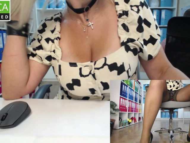 passionate_blonde