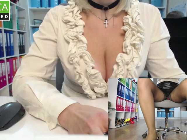 passionate_blonde