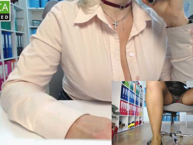 passionate_blonde