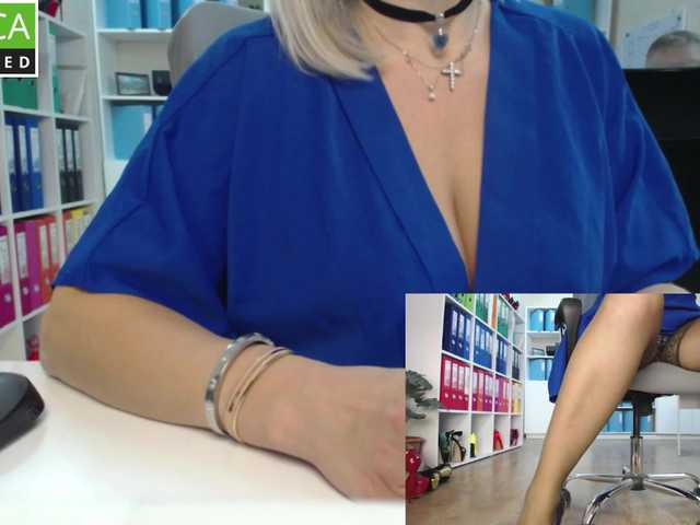 passionate_blonde