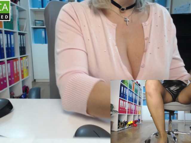 passionate_blonde