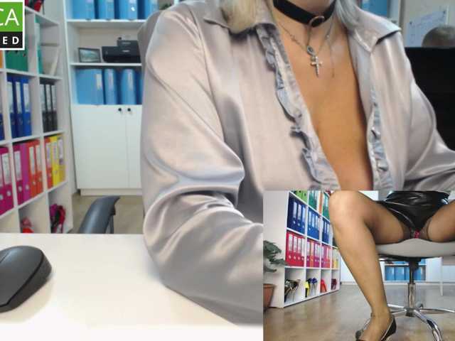 passionate_blonde