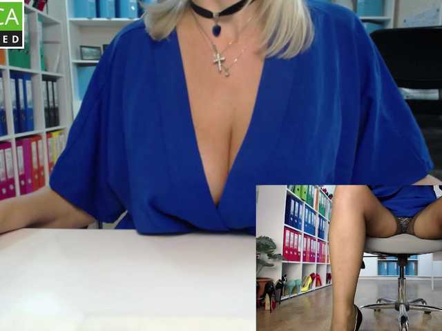 passionate_blonde