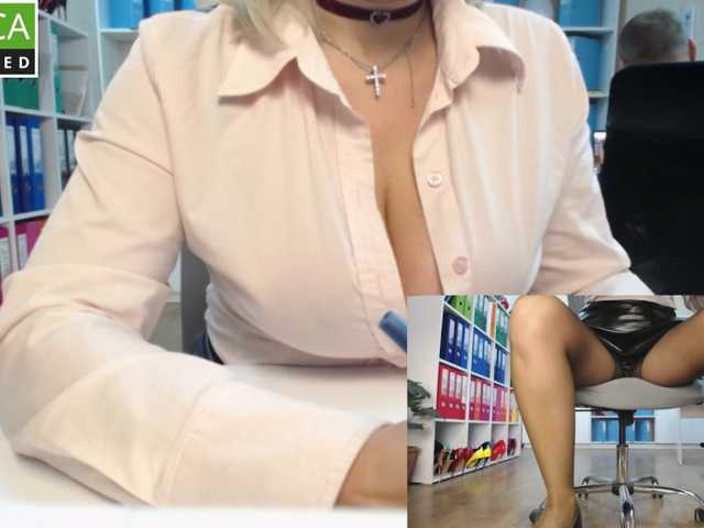 passionate_blonde
