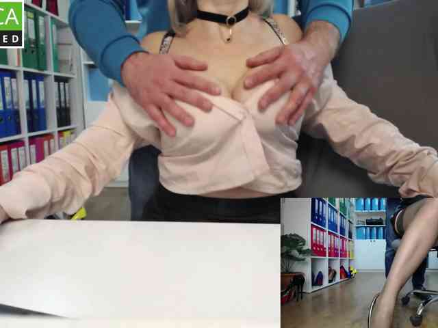 passionate_blonde webcam