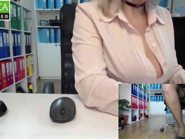 passionate_blonde webcam