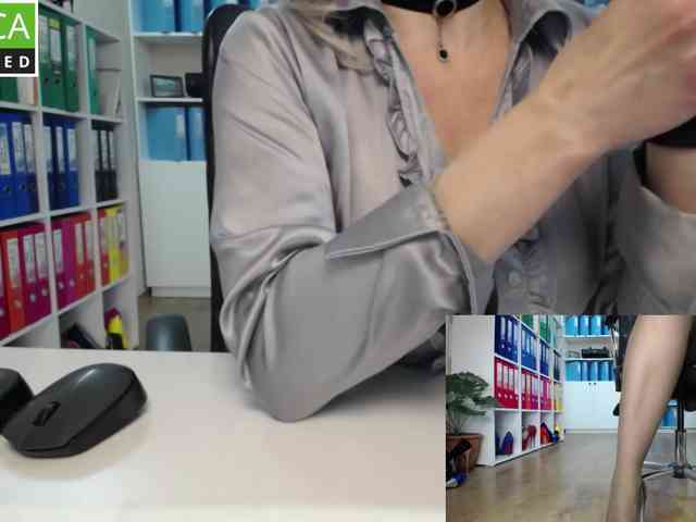 passionate_blonde webcam