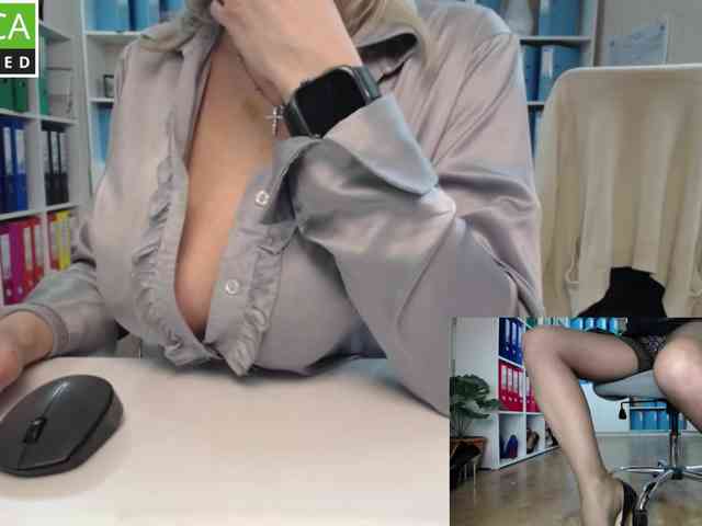 passionate_blonde webcam