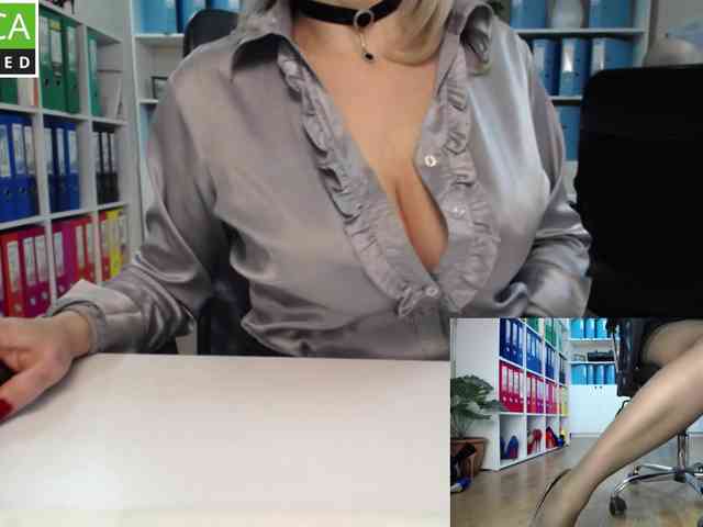 passionate_blonde webcam