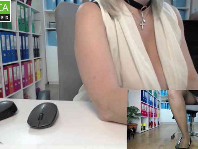 passionate_blonde webcam