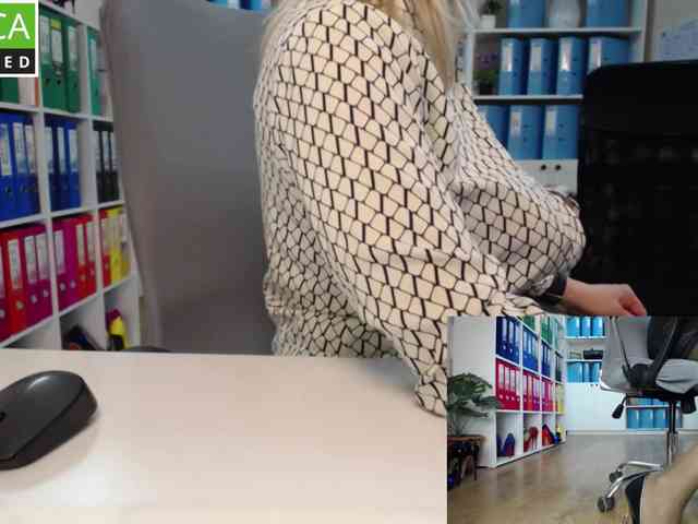 passionate_blonde webcam