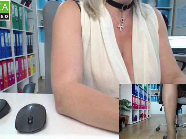 passionate_blonde webcam