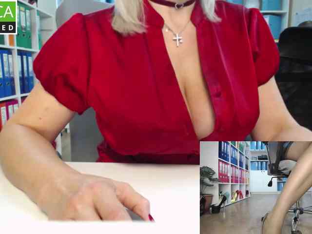 passionate_blonde webcam
