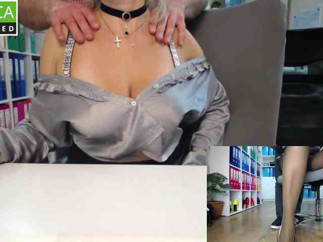 passionate_blonde webcam