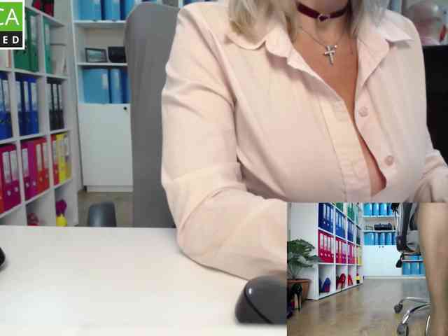 passionate_blonde webcam